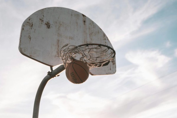5 Bintang NBA Pertahanan: Tim All-Defensive 2024-2025