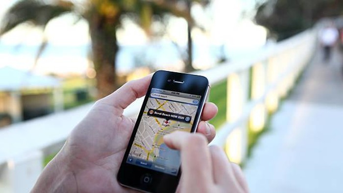 Lacak Lokasi Teman: WhatsApp & Google Maps Mudah