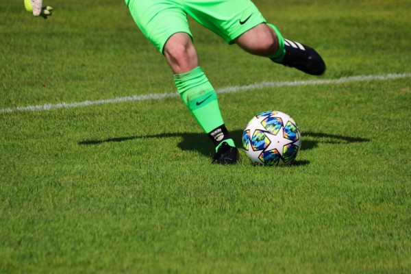 Rahasia Kiper Peter Gulacsi: 3 Musim Clean Sheet Bundesliga
