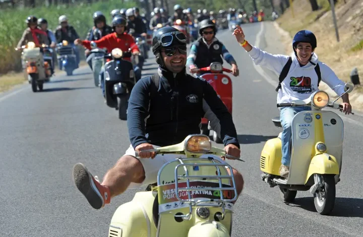30.000 Vespa Riders Ramaikan Vespa World Days 2024!
