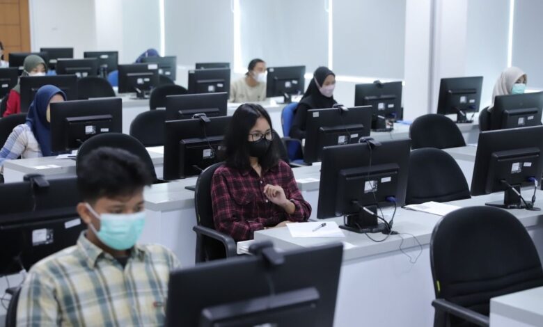 Anak Gagal UTBK? Bijaklah Berbagi di Media Sosial