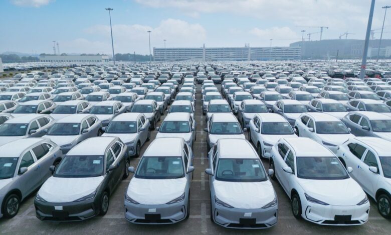 Geely Hentikan Pembangunan Pabrik: Akibat Kelebihan Produksi Mobil?