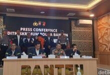 Ketua LSM Serang Eksploitasi Perusahaan: 3 Mobil & iPhone