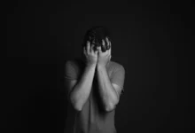 Mengenali PTSD: Gejala, Penyebab & Cara Mengatasinya Sekarang Juga