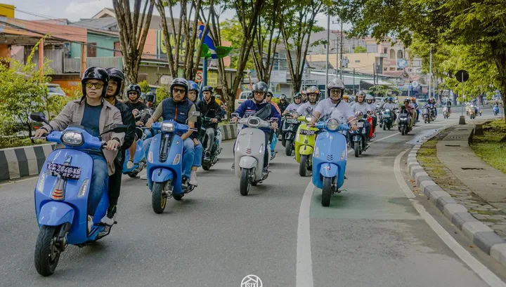 Petualangan Vespa: Eksplorasi 5 Kota Besar, Seru Abis!