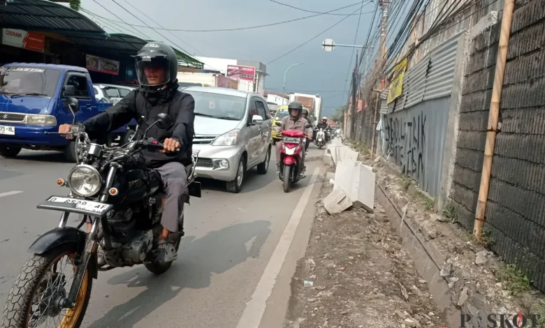 Banjir Lembang KBB: Perbaikan Trotoar Rusak Sistem Drainase?