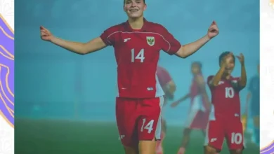 Gol Debut Isa Warps: Persembahan Haru untuk Nenek Tercinta